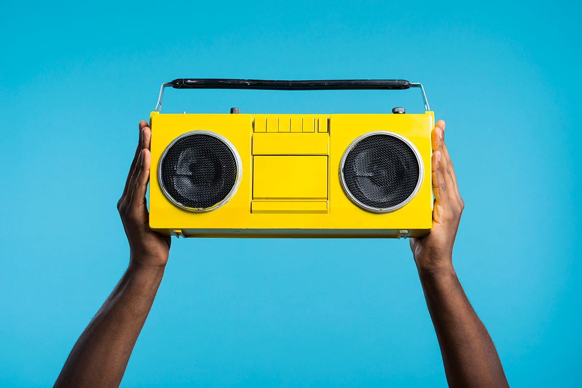 EstHipHop.ee lehel nüüd kuulatavad online-raadiojaamad Eestist ja välismaalt